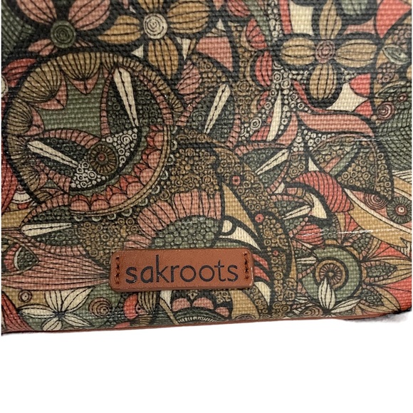 Sakroots Artist Circle Flat Crossbody with Credit Card Holder EUC - Picture 4 of 13